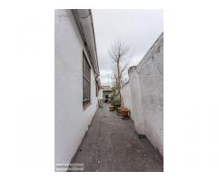 Chalet con 4 dormitorios y patio San blas Madrid