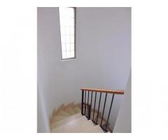 Adosado con ventanas de aluminio y suelos de gres Ensanche Alcobendas