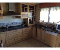 Chalet con garaje y 4 habitaciones Moraleja de enmedio