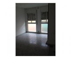 Piso con 2 habitaciones y garaje Tiana zona industrial Ripollet