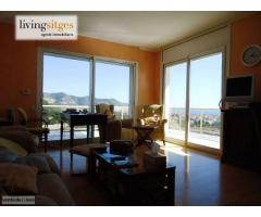 Piso con jardín y vistas al mar Santa barbara Sitges