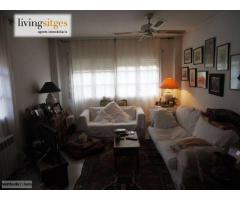 Piso con 3 dormitorios y magníficas vistas Vallpineda Sitges