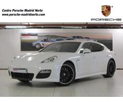 PORSCHE Panamera 4s