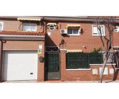 Chalet con armarios empotrados y garaje Humanes de Madrid