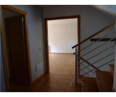 Chalet con armarios empotrados y 5 habitaciones Fresnos Torrejon de Ardoz