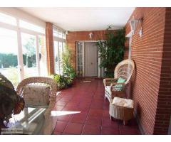 Chalet con ascensor y piscina Urb. el robledal Villalbilla